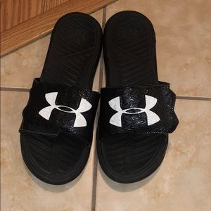 under armour slides
